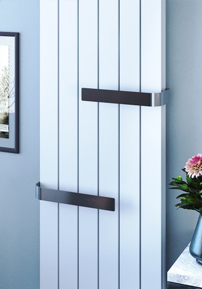 magenta towel hanger <br> MAGTH - <span style="color:#ff0000;">£90</span>